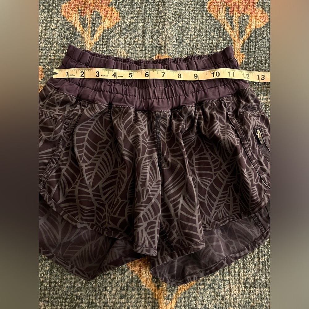 Lululemon Tracker Short II Pretty Palm Cadet Greyvy / Cadet Blue - Picture 5 of 7